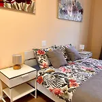 Gate Old Town Apartment