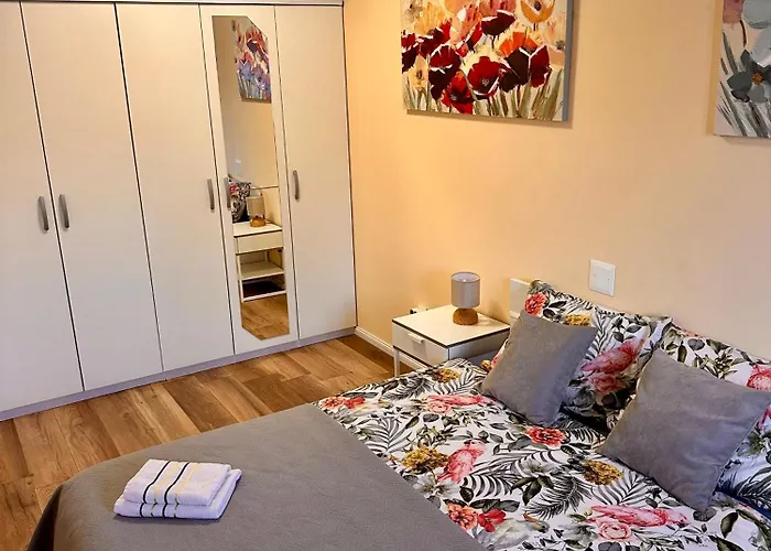 Gate Old Town Apartment