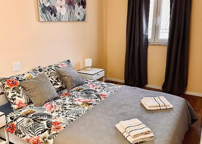 Gate Old Town Apartment *