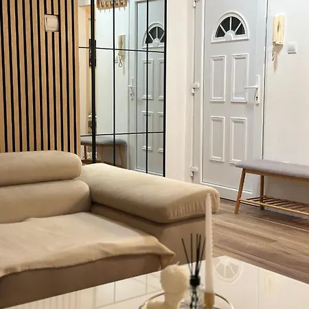 Gate Old Town Apartment